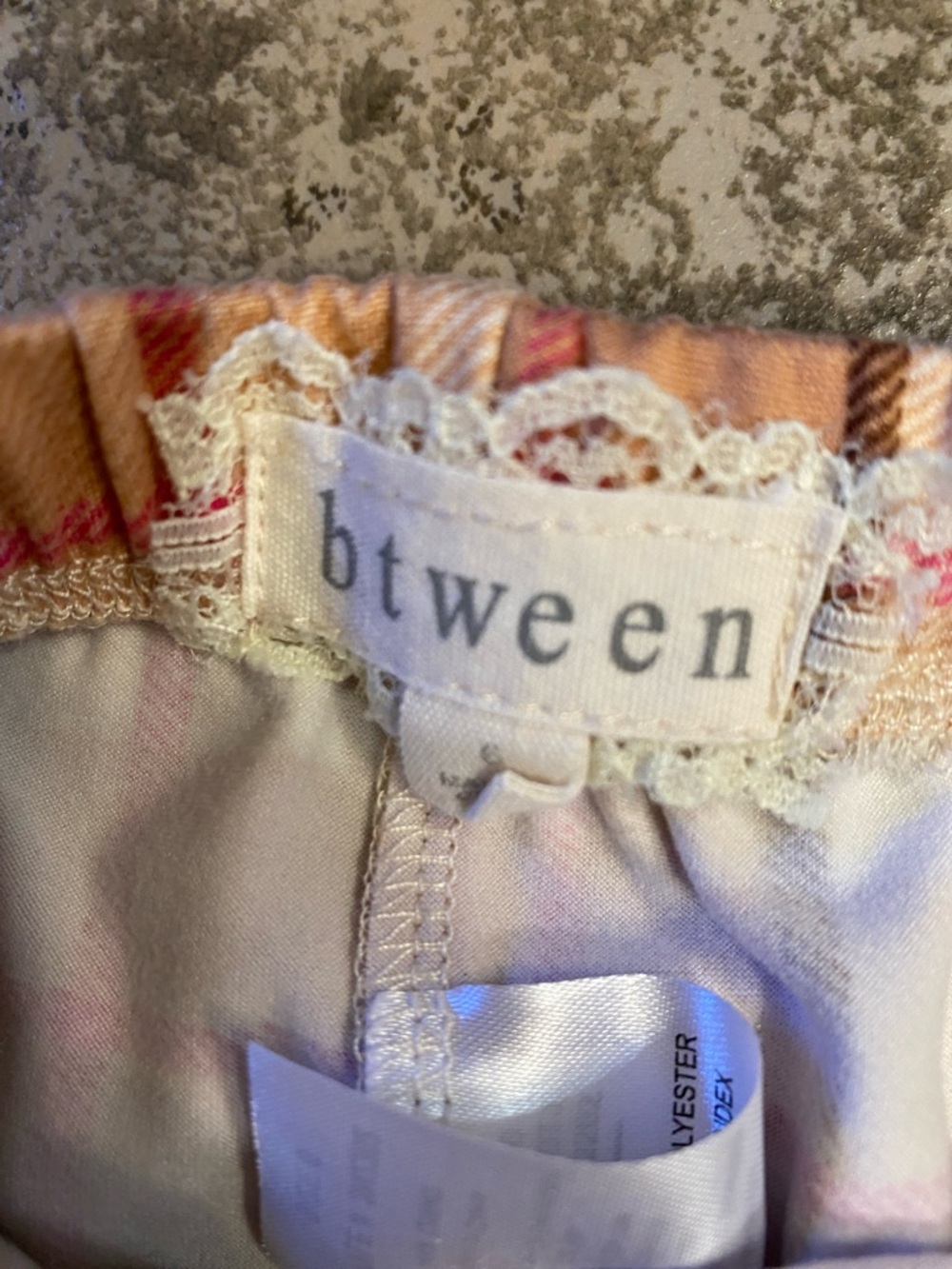 btween Pink and Beige Plaid Waistband Detail - Picture 2 of 3